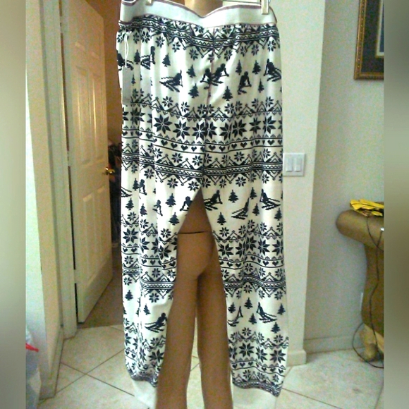 BNWT PJ SLAVAGE PAJAMA PANTS ( SOOO SOFT) SZ XL DRAWSTRING WHITE/ BLACK WINTER - Picture 3 of 6